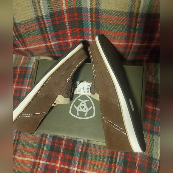 Ariat Ladies Cruiser Floral Embossed Suede Brown Slip On Shoes 10031609 - Picture 4 of 6